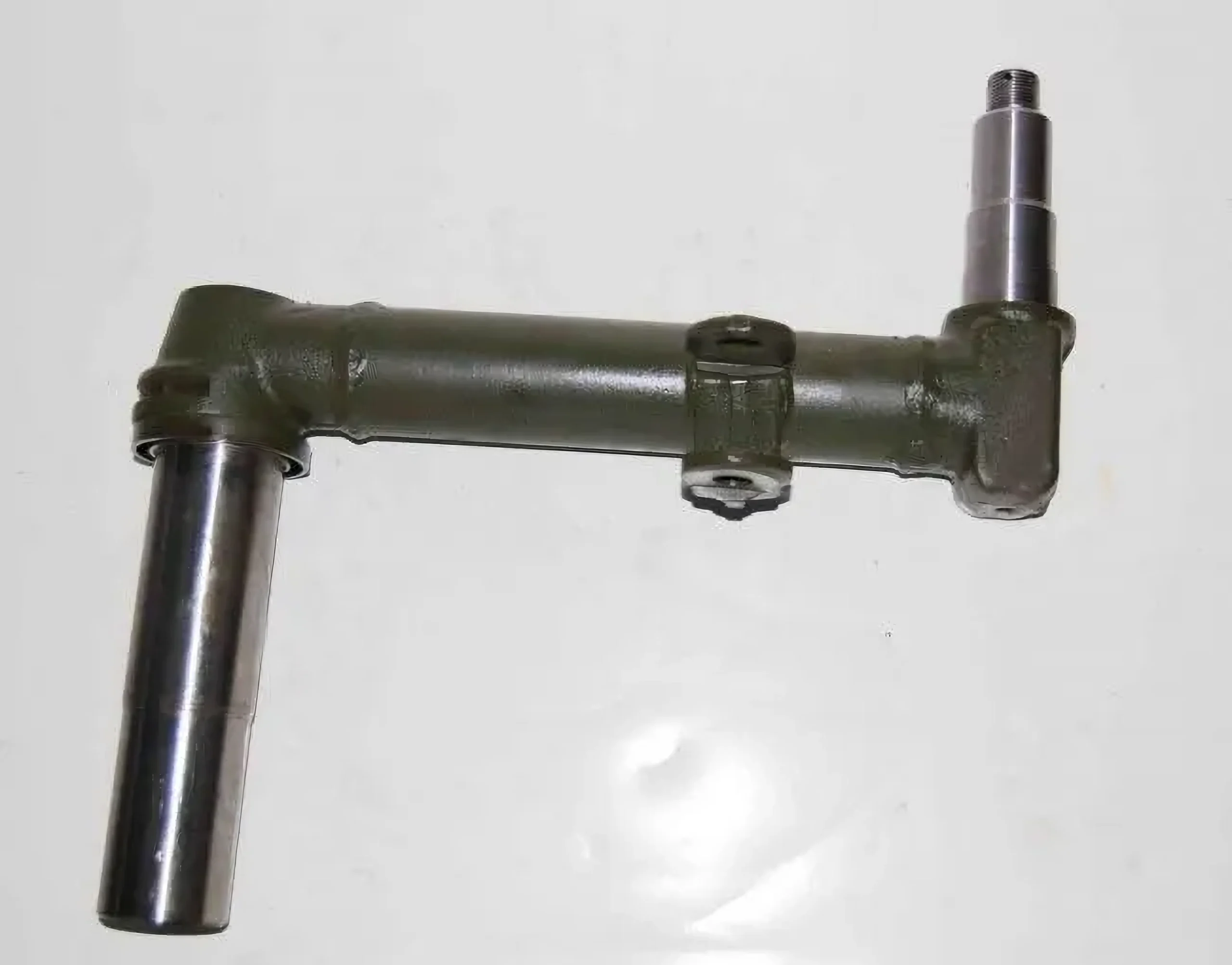 Балансир заднего катка левый в сборе 3903-3203030-01