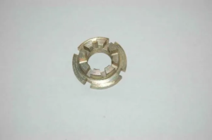 Гайка оси катка М27х2 70-141514/47-3203010