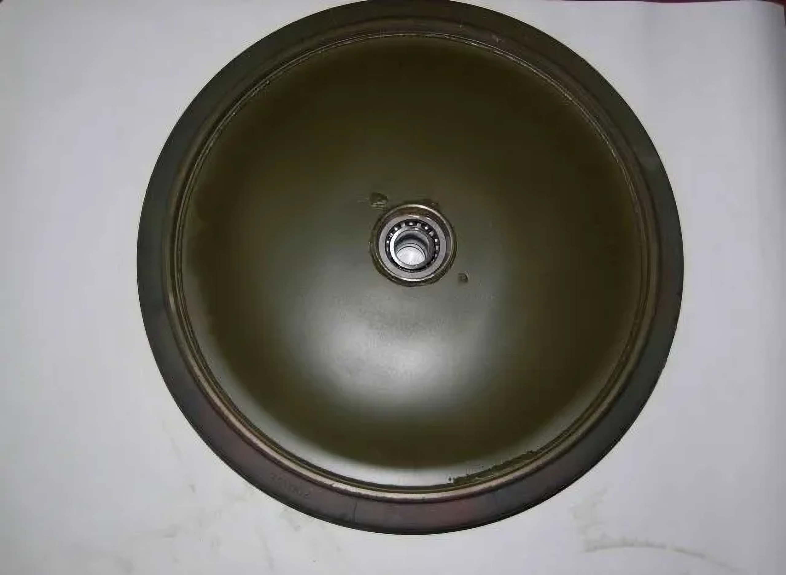 Каток опорный в сборе 3902-3204100