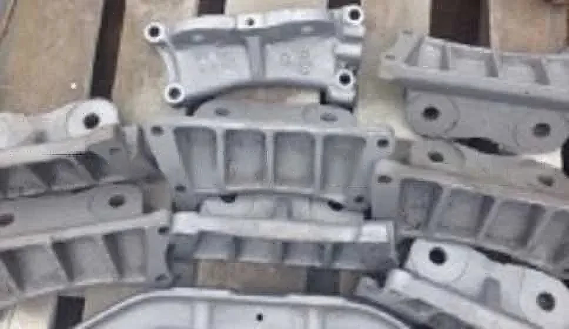 Кронштейн задней опоры двигателя 8.01.101
